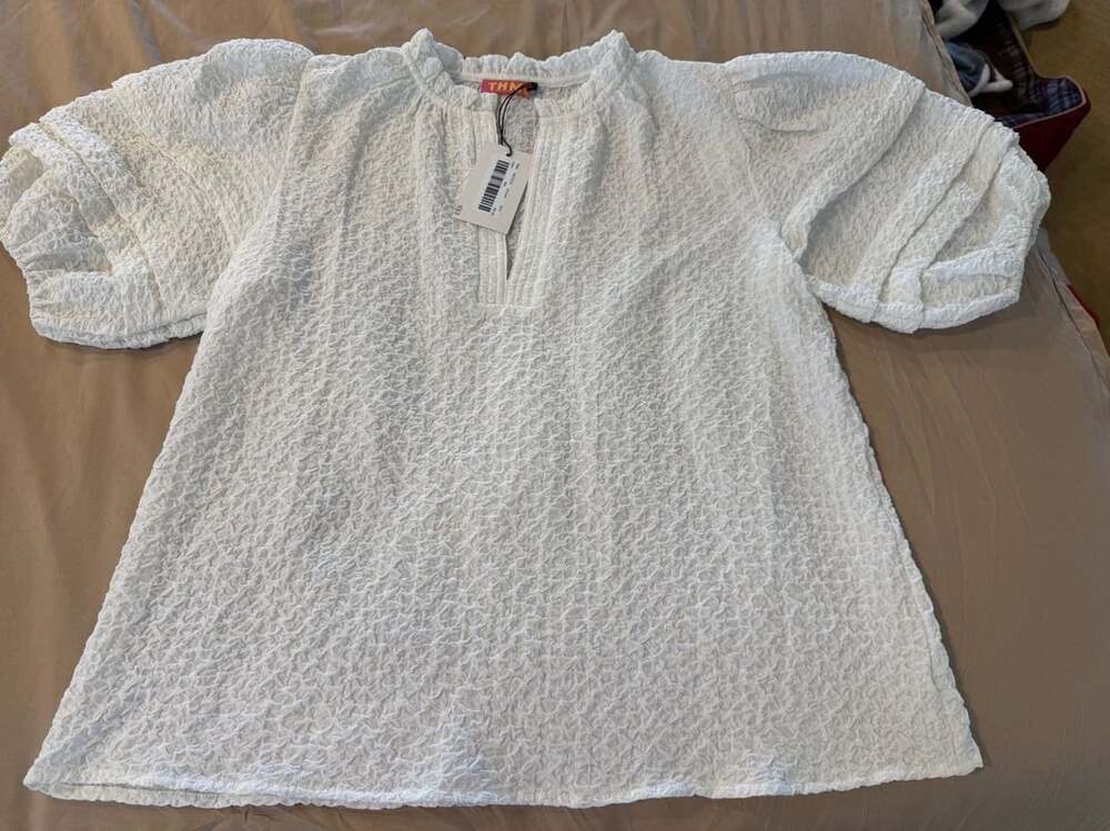 NWT THML Textured Puff Sleeve Top Size XL White